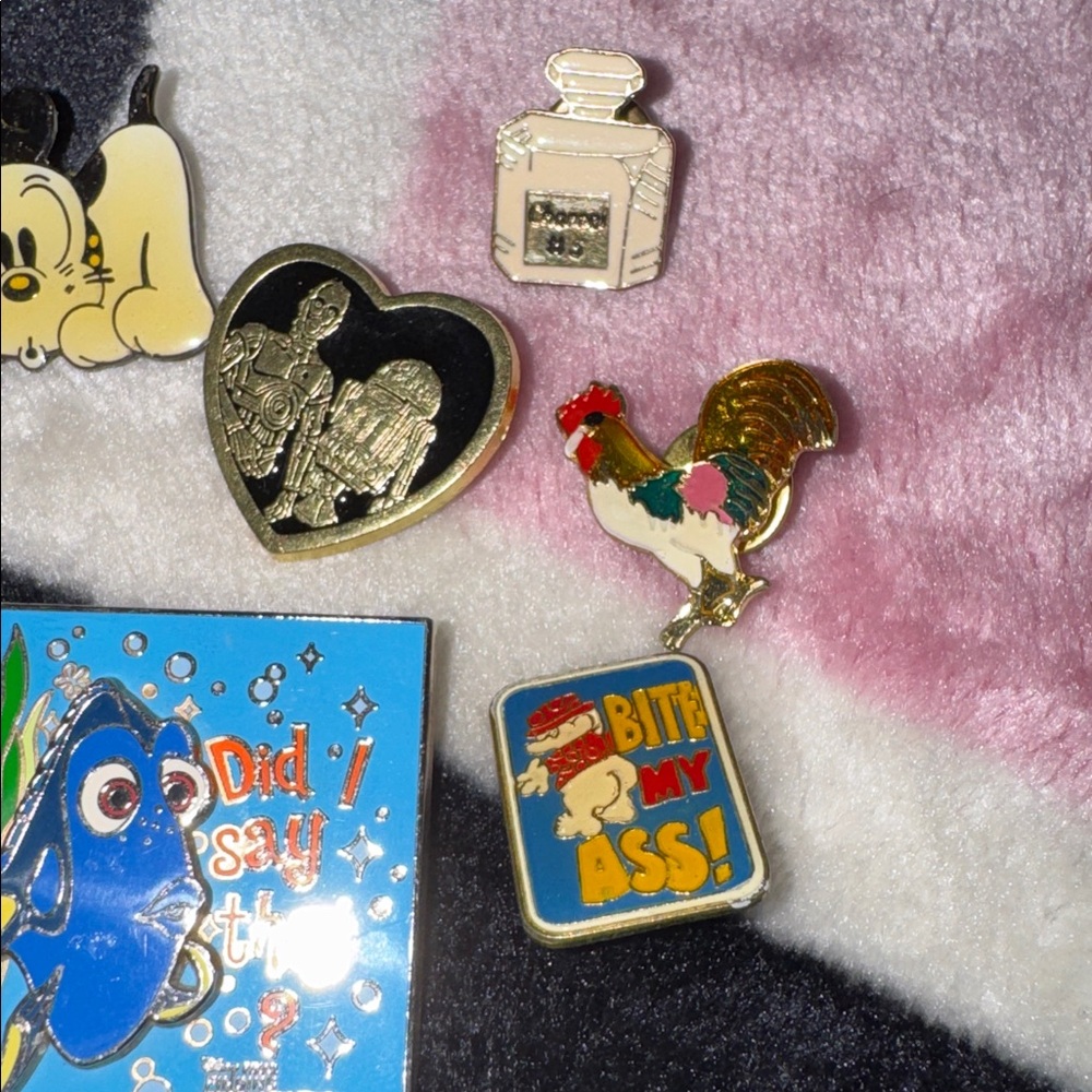 Random Assorted Enamel Pins - Picture 3 of 4